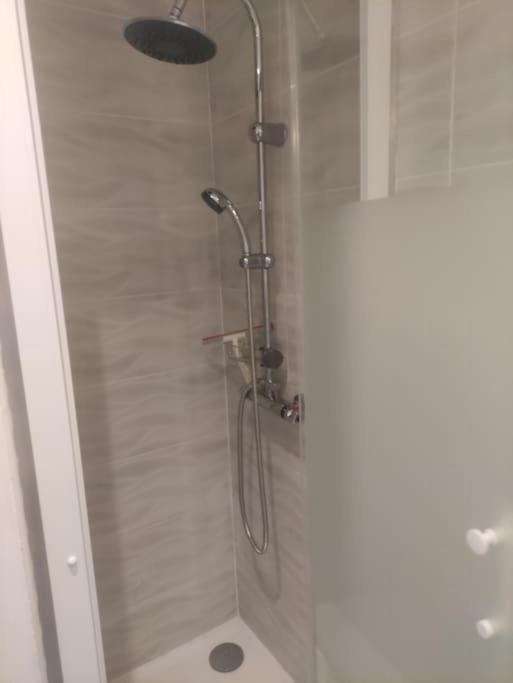 Le Petit Cocon Apartment Montbozon Екстериор снимка